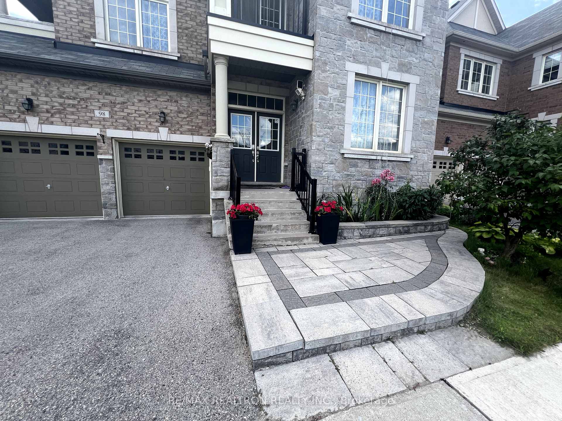Photo 2 of 98 Greenspire Avenue, Markham, Wismer — HOMEH