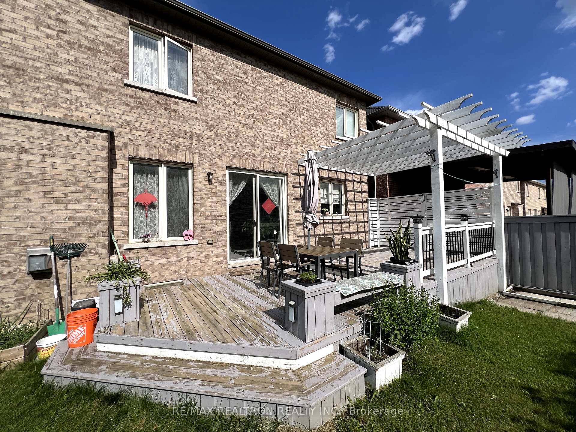Photo 19 of 98 Greenspire Avenue, Markham, Wismer — HOMEH