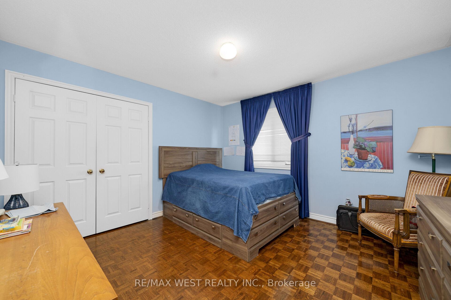 Photo 23 of 185 Dianawood Ridge, Vaughan, East Woodbridge — HOMEH