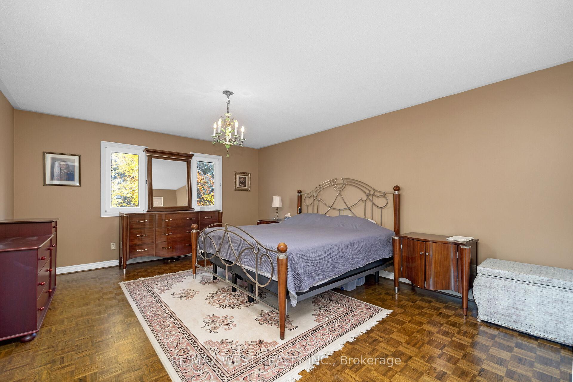 Photo 25 of 185 Dianawood Ridge, Vaughan, East Woodbridge — HOMEH