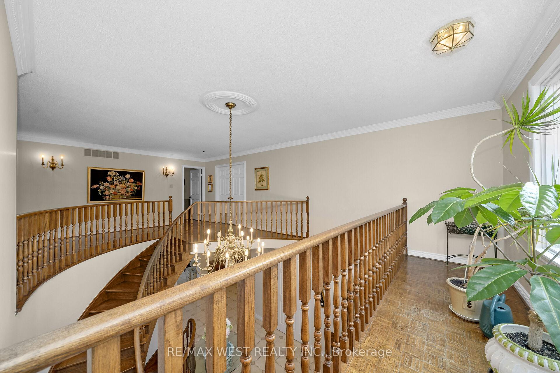 Photo 26 of 185 Dianawood Ridge, Vaughan, East Woodbridge — HOMEH