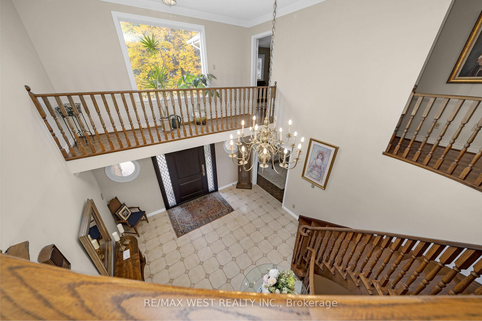 Photo 27 of 185 Dianawood Ridge, Vaughan, East Woodbridge — HOMEH