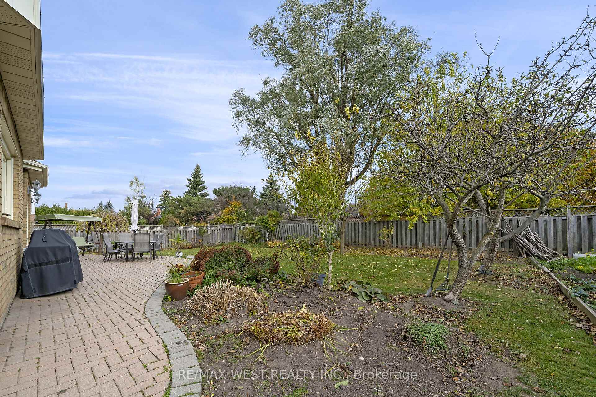 Photo 28 of 185 Dianawood Ridge, Vaughan, East Woodbridge — HOMEH
