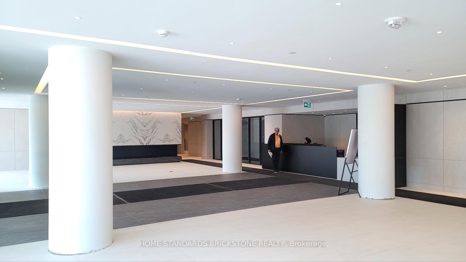 Photo 8 of Unit B625, 50 Upper Mall Way, Vaughan, Brownridge — HOMEH
