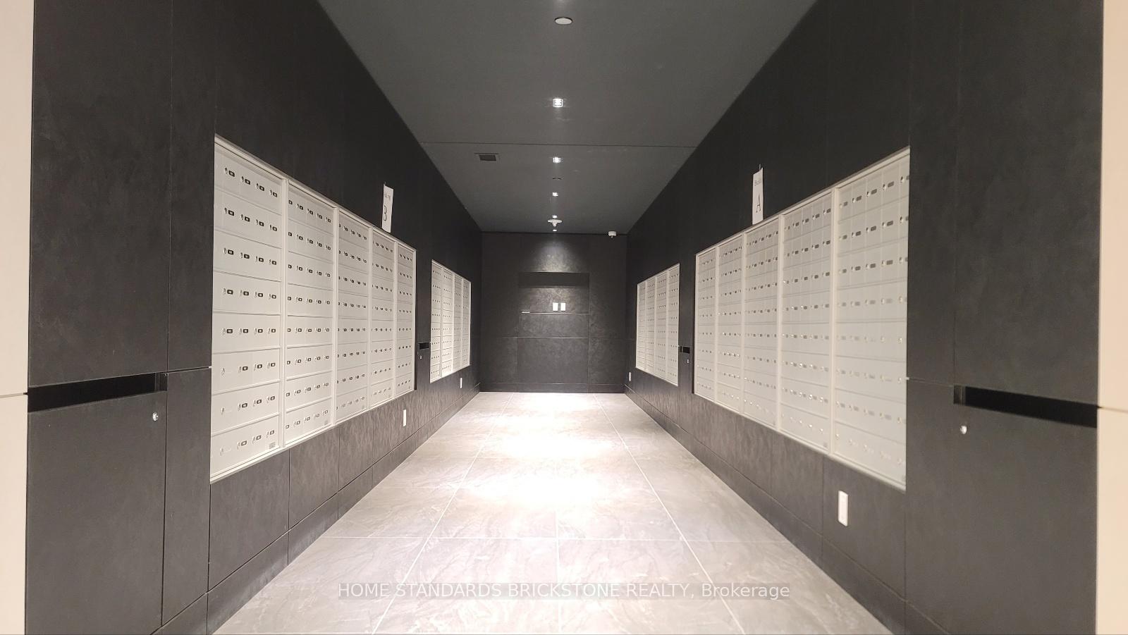 Photo 9 of Unit B625, 50 Upper Mall Way, Vaughan, Brownridge — HOMEH