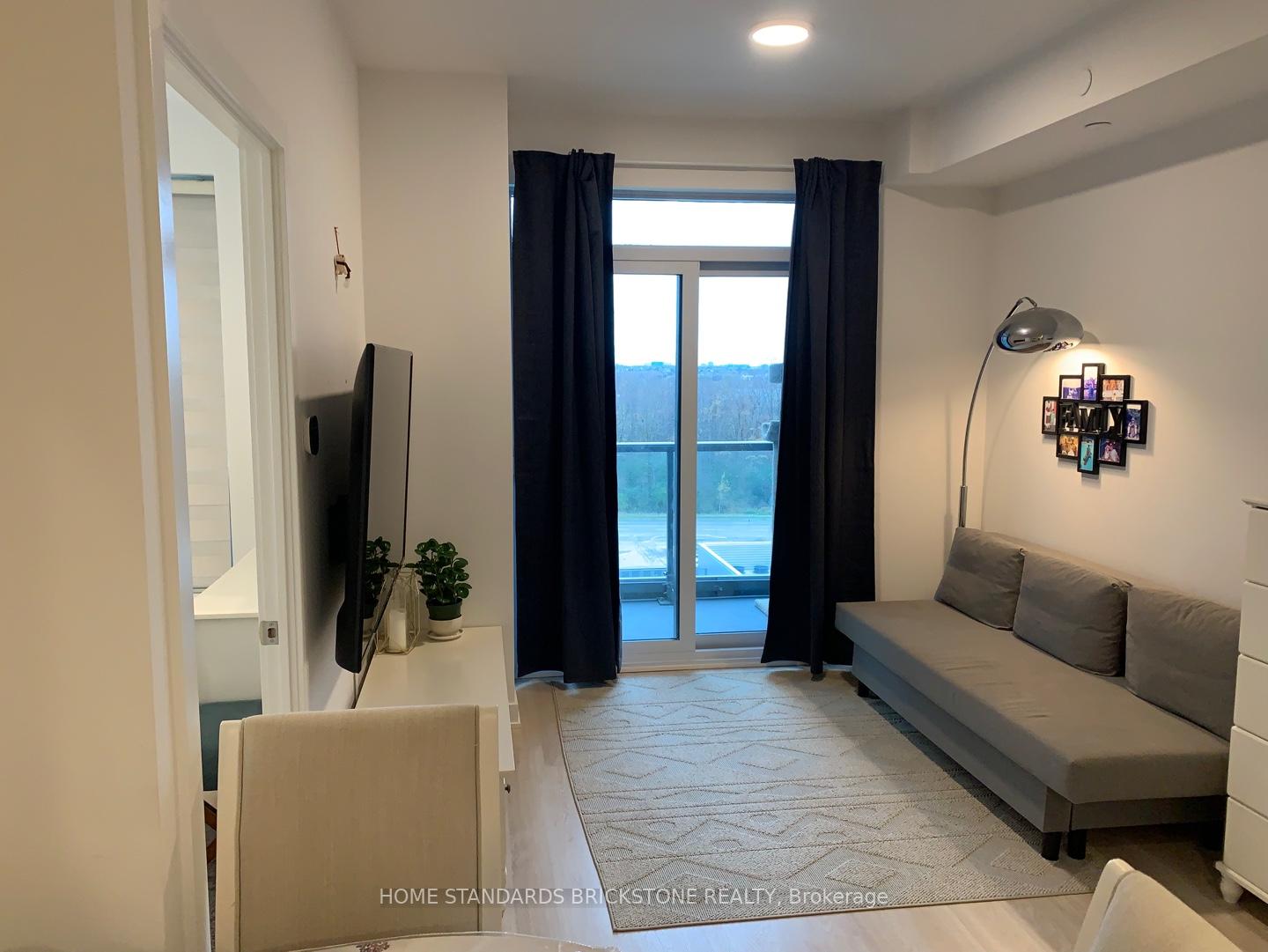 Photo 11 of Unit B625, 50 Upper Mall Way, Vaughan, Brownridge — HOMEH
