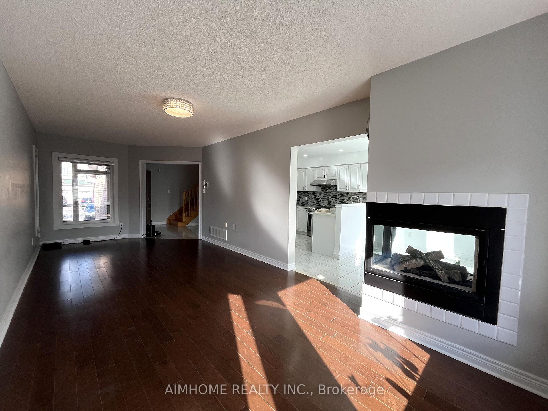 Photo 6 of 78 Alpine Crescent, Richmond Hill, Rouge Woods — HOMEH