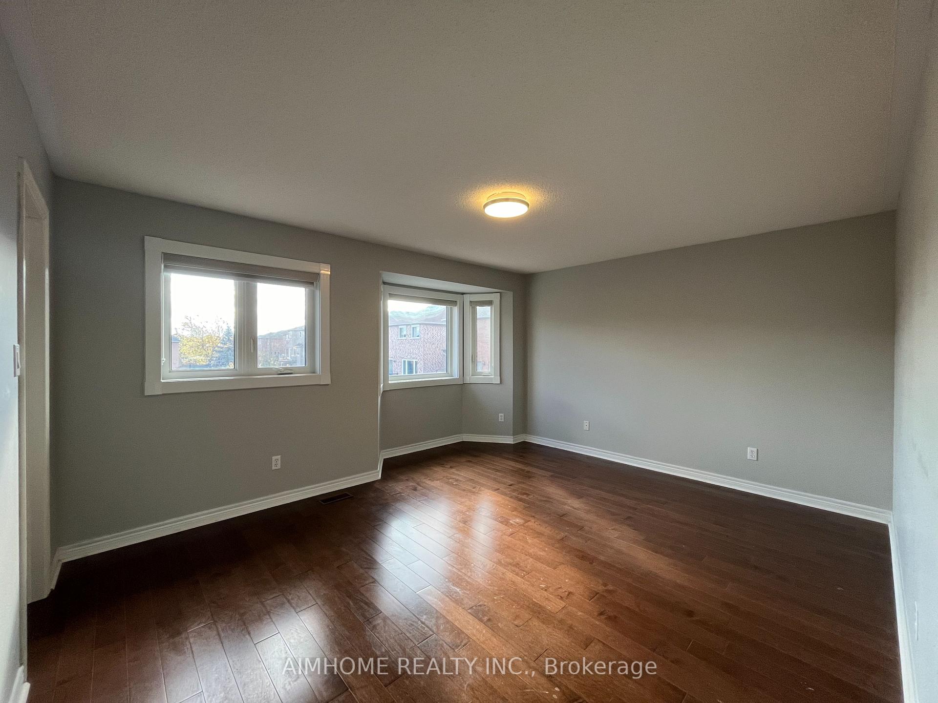 Photo 11 of 78 Alpine Crescent, Richmond Hill, Rouge Woods — HOMEH