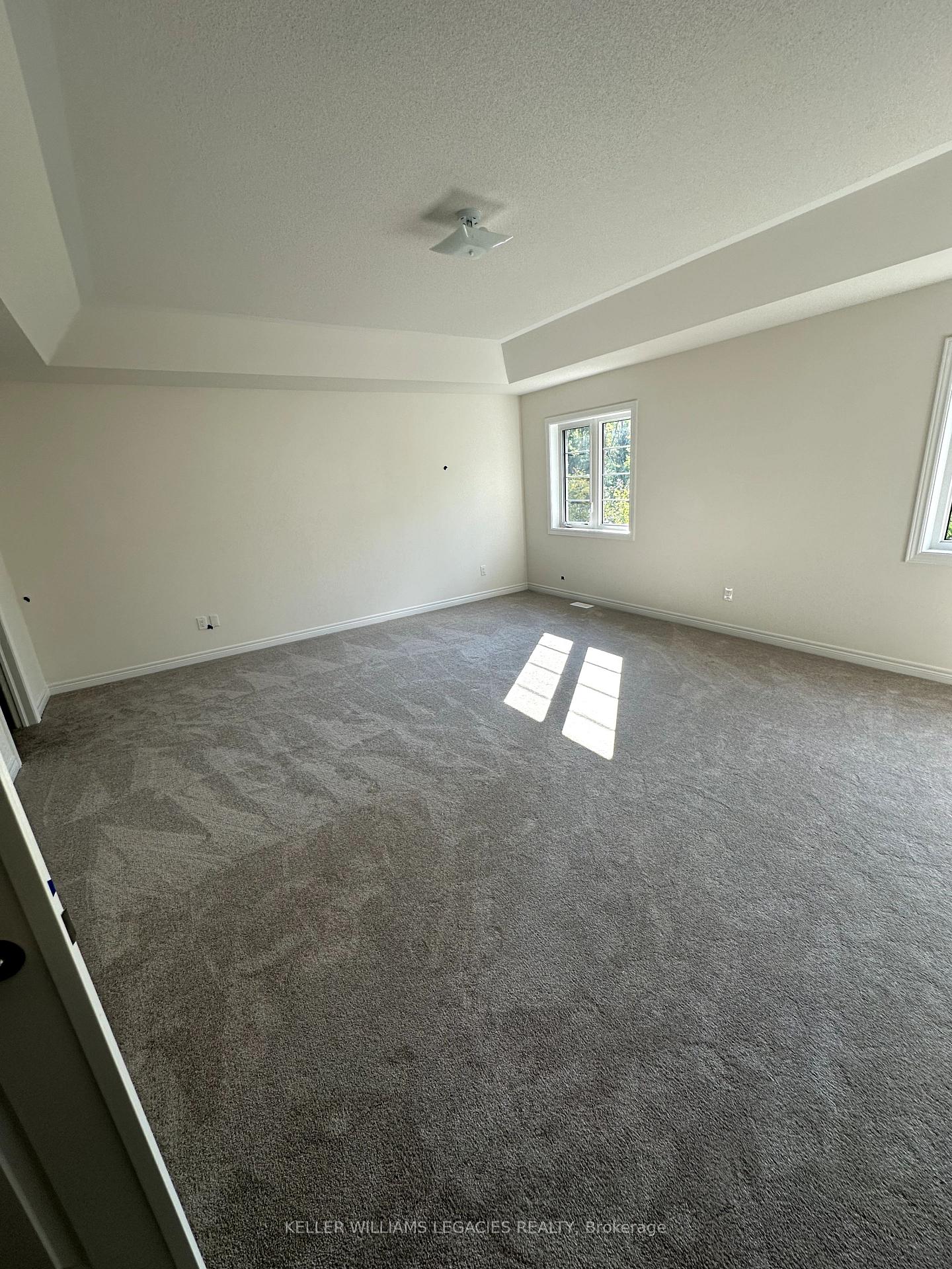 Photo 2 of 1412 Davis Loop N, Innisfil, Lefroy — HOMEH
