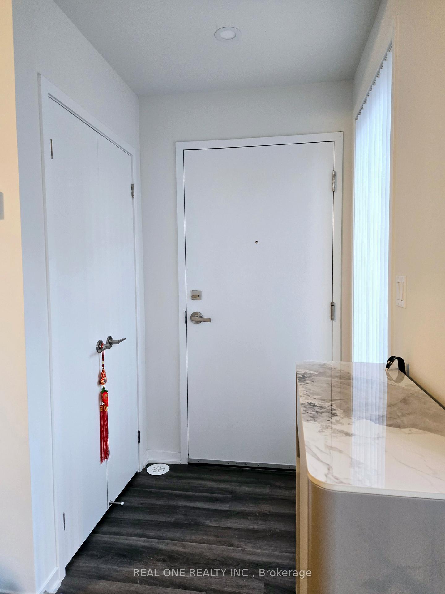 Photo 6 of Unit TH 291, 140 Honeycrisp Crescent, Vaughan, Vaughan Corporate Centre — HOMEH