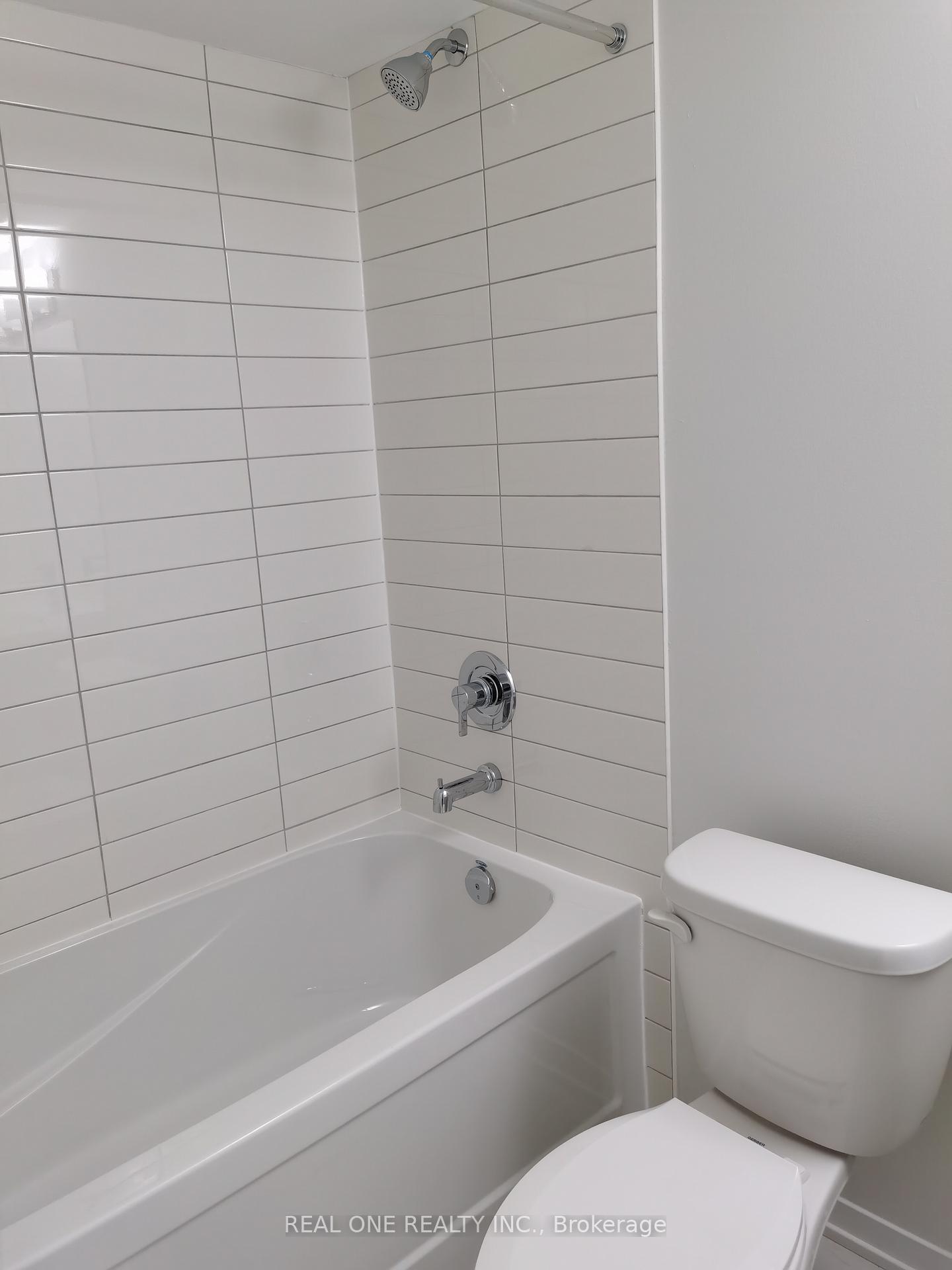 Photo 8 of Unit TH 291, 140 Honeycrisp Crescent, Vaughan, Vaughan Corporate Centre — HOMEH