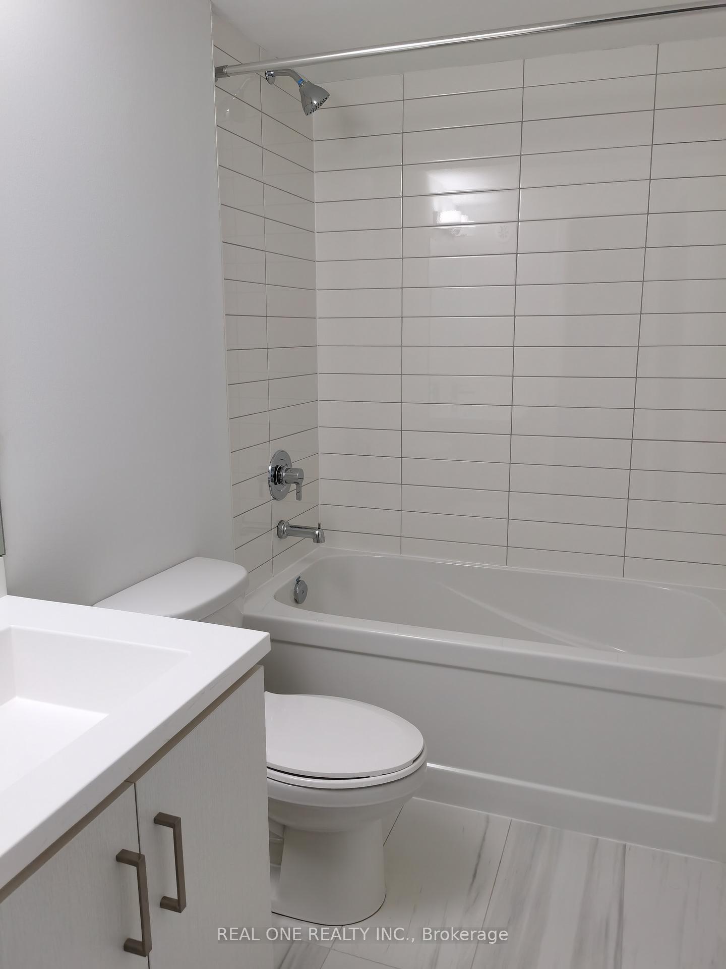 Photo 15 of Unit TH 291, 140 Honeycrisp Crescent, Vaughan, Vaughan Corporate Centre — HOMEH