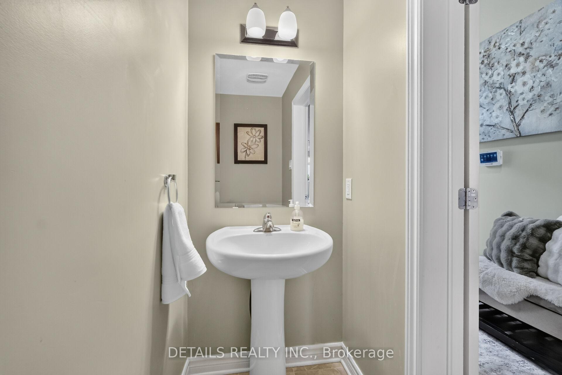 Photo 6 of 744 Dearborn Private, Ottawa, Blossom Park/Kemp Park/Findlay Creek — HOMEH
