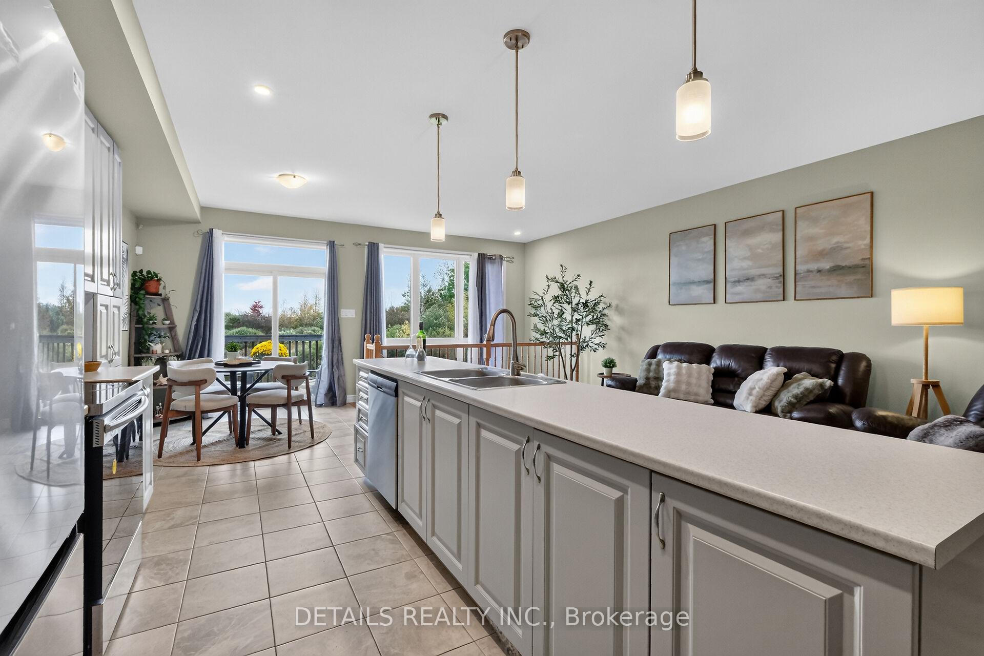 Photo 11 of 744 Dearborn Private, Ottawa, Blossom Park/Kemp Park/Findlay Creek — HOMEH