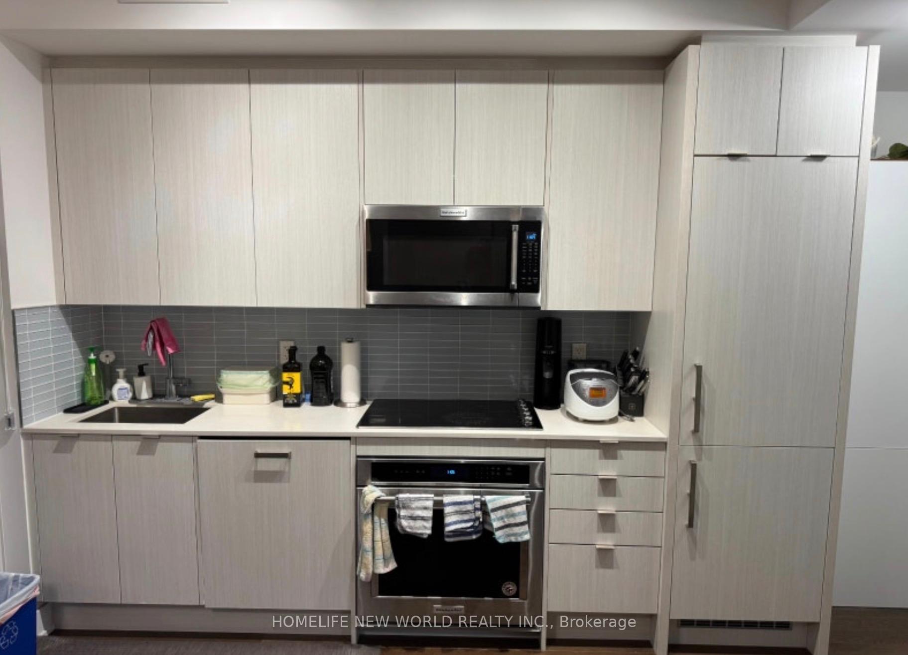 Photo 3 of Unit 1708, 181 Bedford Avenue, Toronto, The Annex — HOMEH
