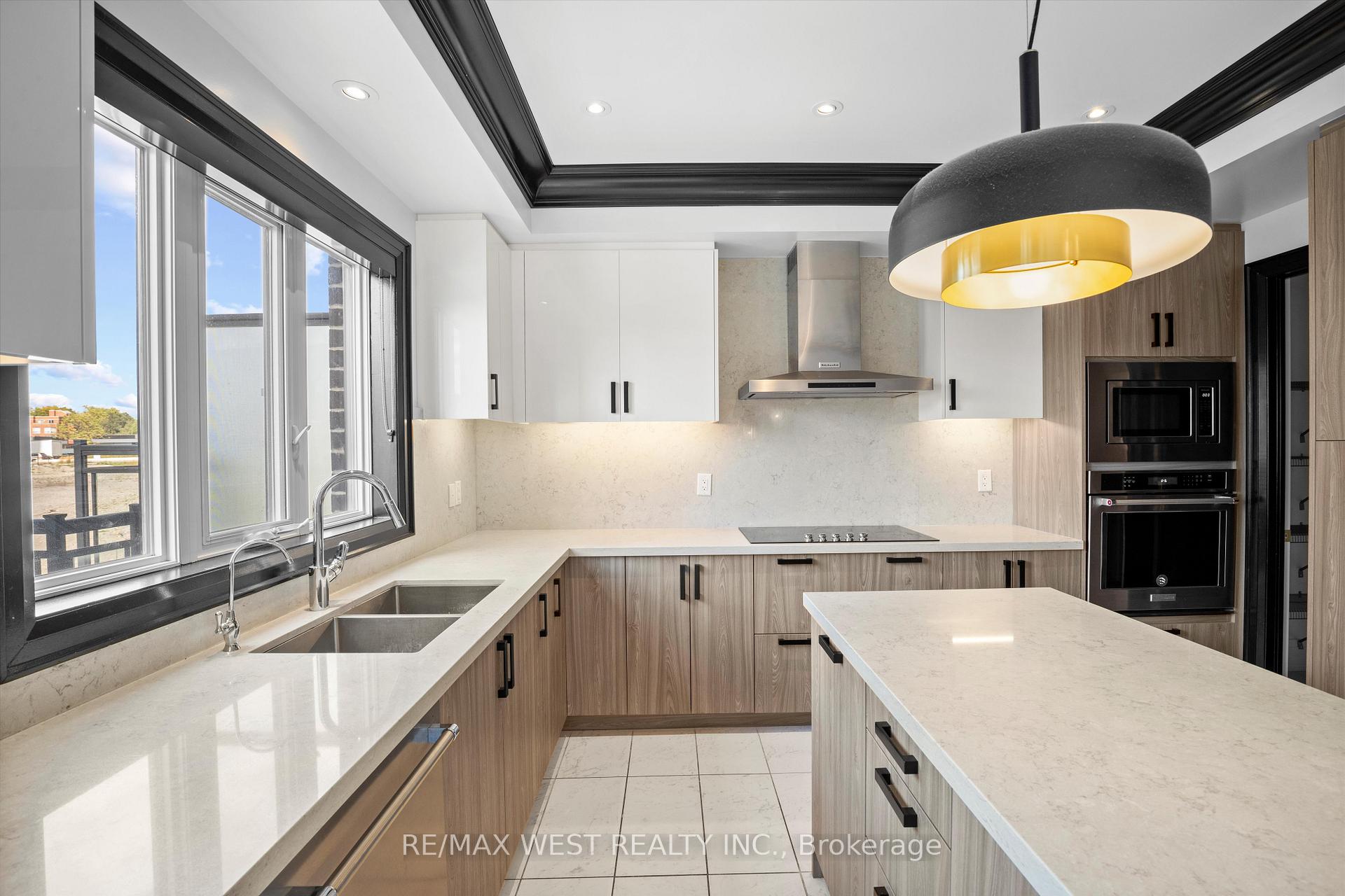 Photo 13 of 60 Saddlecreek Drive, Markham, Commerce Valley — HOMEH