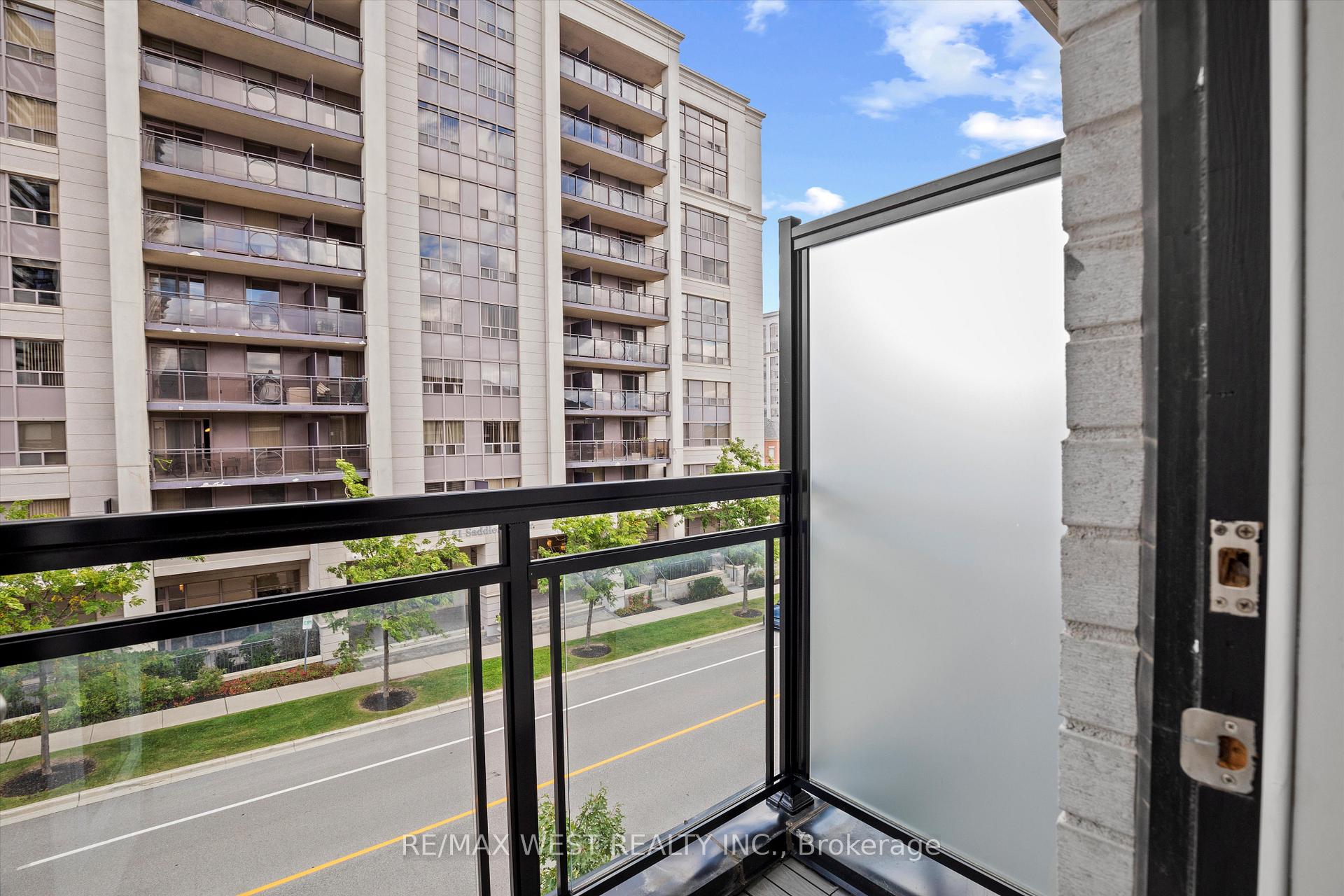 Photo 19 of 60 Saddlecreek Drive, Markham, Commerce Valley — HOMEH