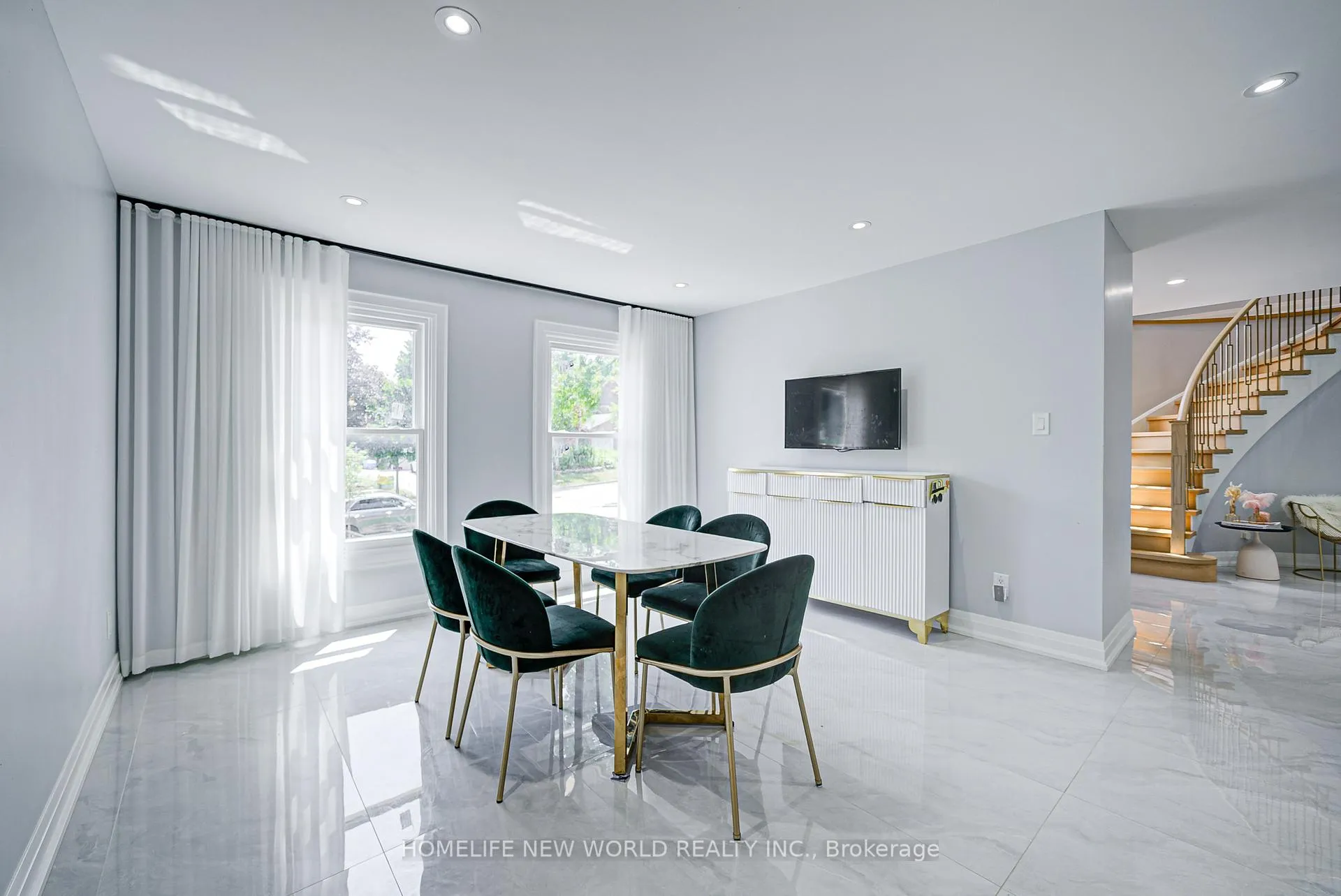 Photo 11 of Unit Main & 2nd, 32 Briarwood Road, Markham, Unionville — HOMEH