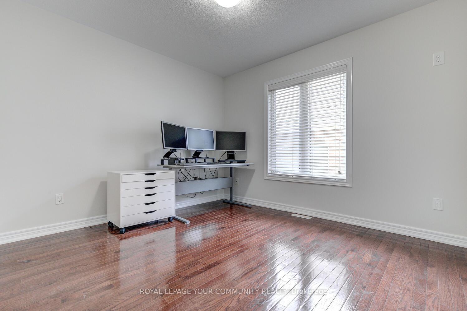 Photo 27 of 110 Muret Crescent, Vaughan, Patterson — HOMEH