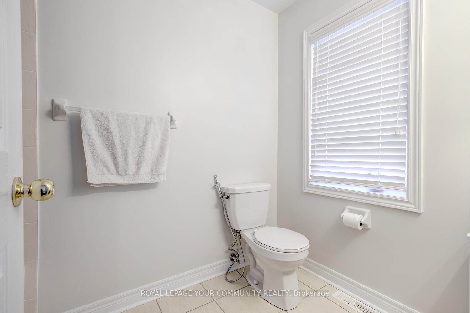 Photo 35 of 110 Muret Crescent, Vaughan, Patterson — HOMEH