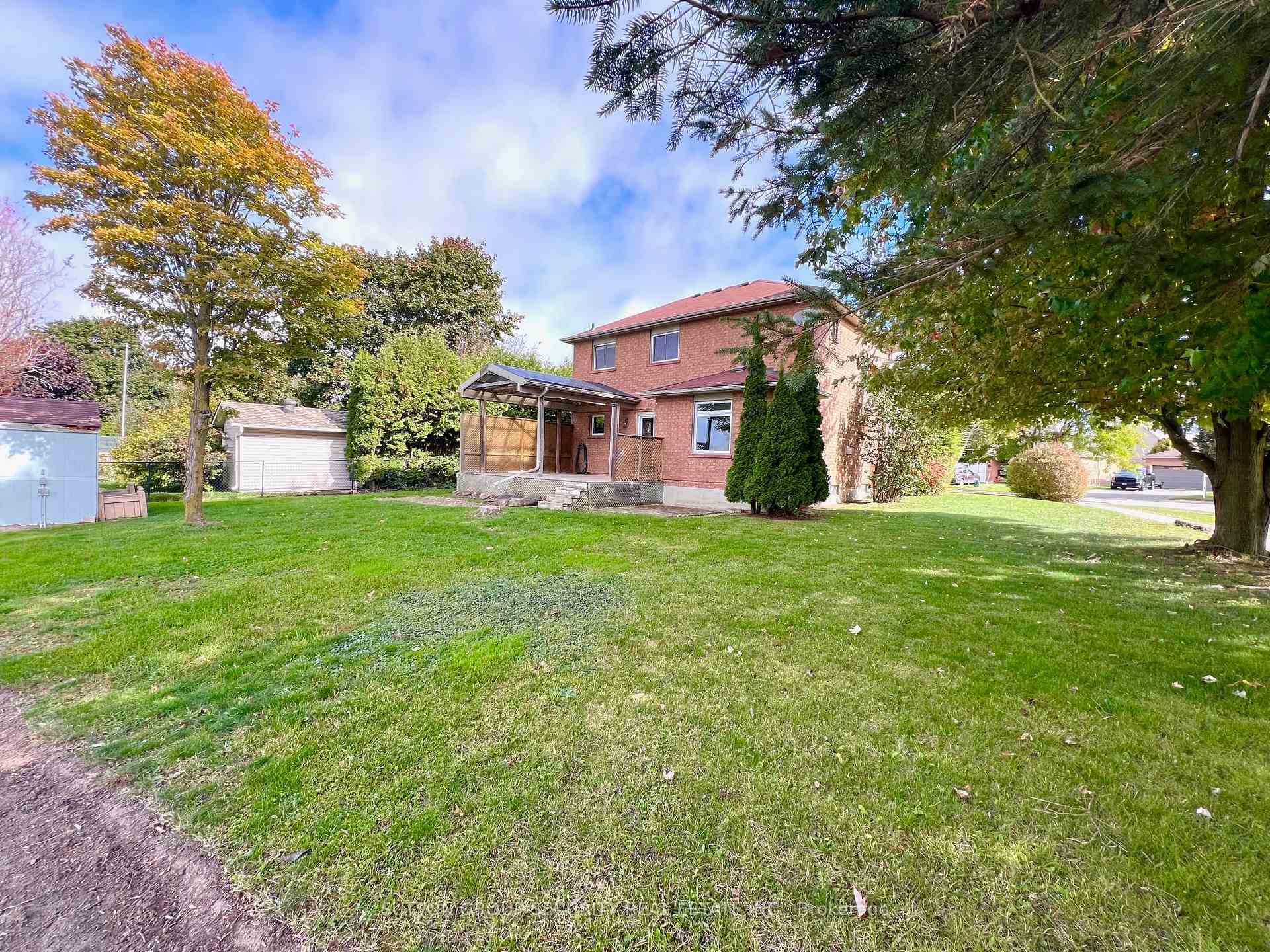 Photo 15 of 16 Daniele Avenue N, New Tecumseth, Beeton — HOMEH