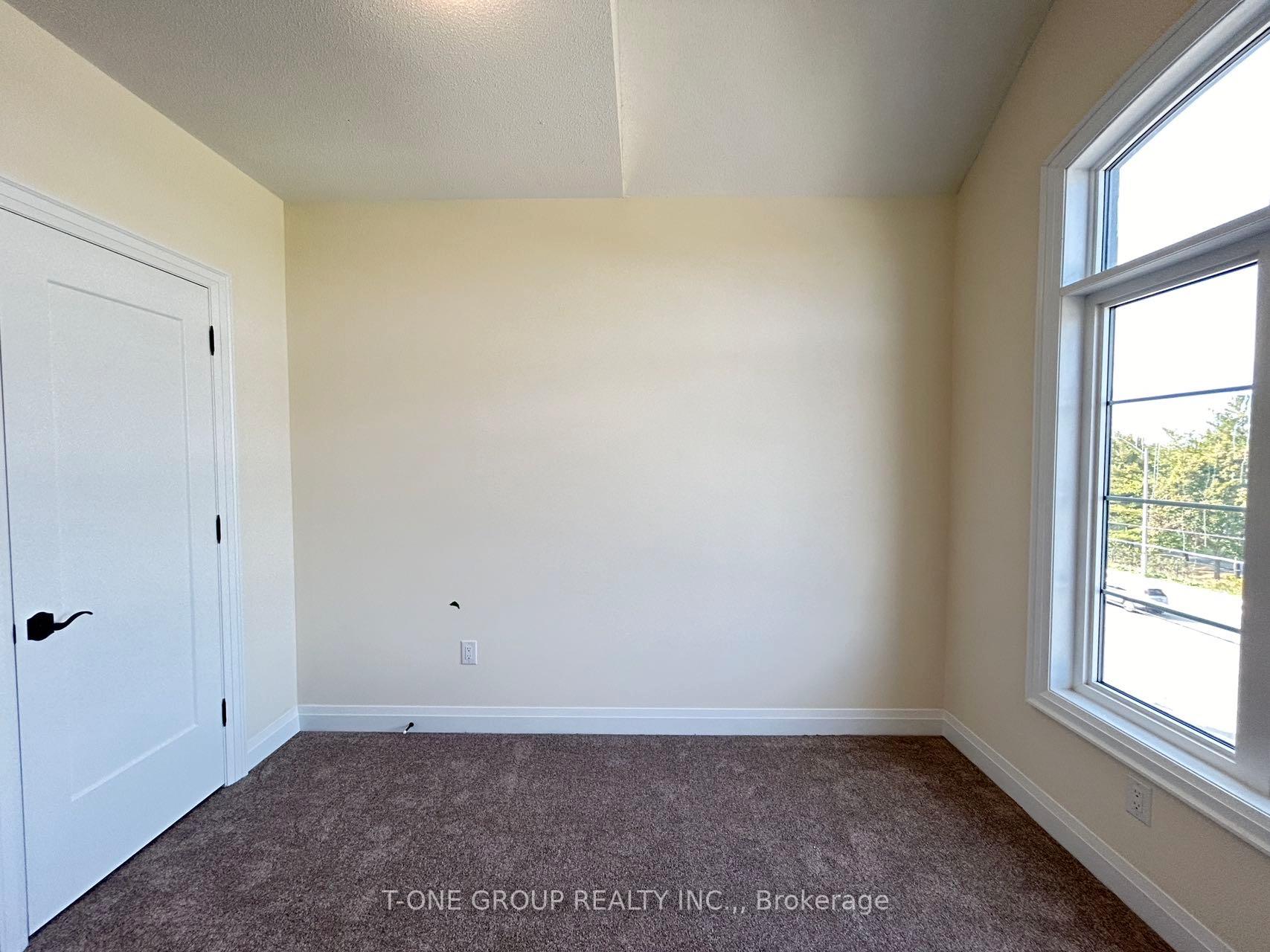 Photo 15 of 4255 Major Mackenzie Drive E, Markham, Angus Glen — HOMEH