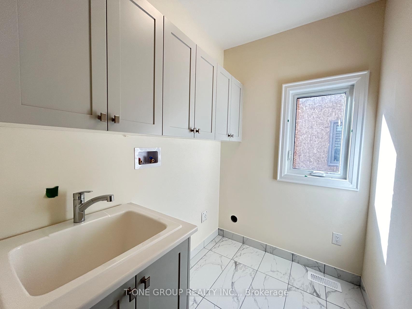 Photo 17 of 4255 Major Mackenzie Drive E, Markham, Angus Glen — HOMEH