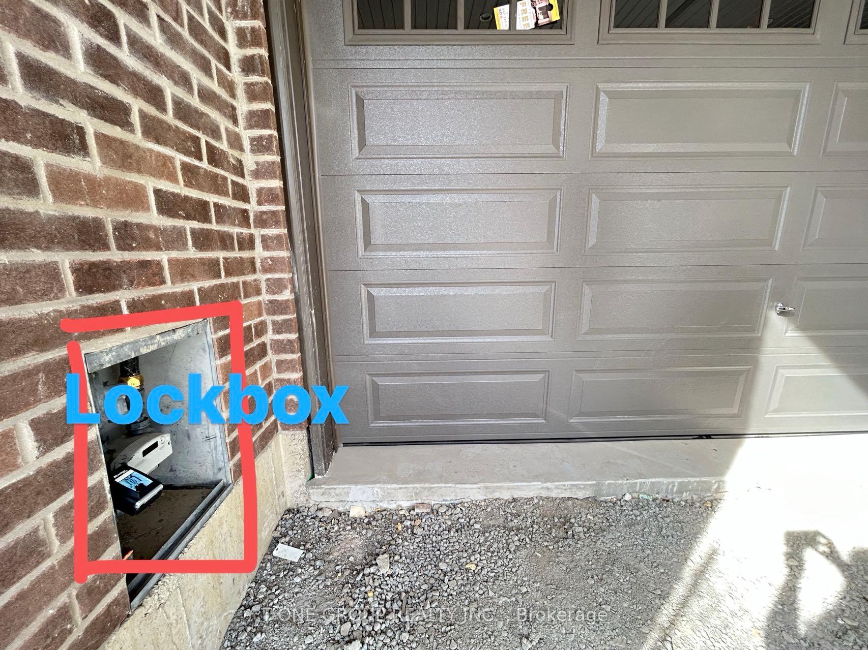 Photo 40 of 4255 Major Mackenzie Drive E, Markham, Angus Glen — HOMEH