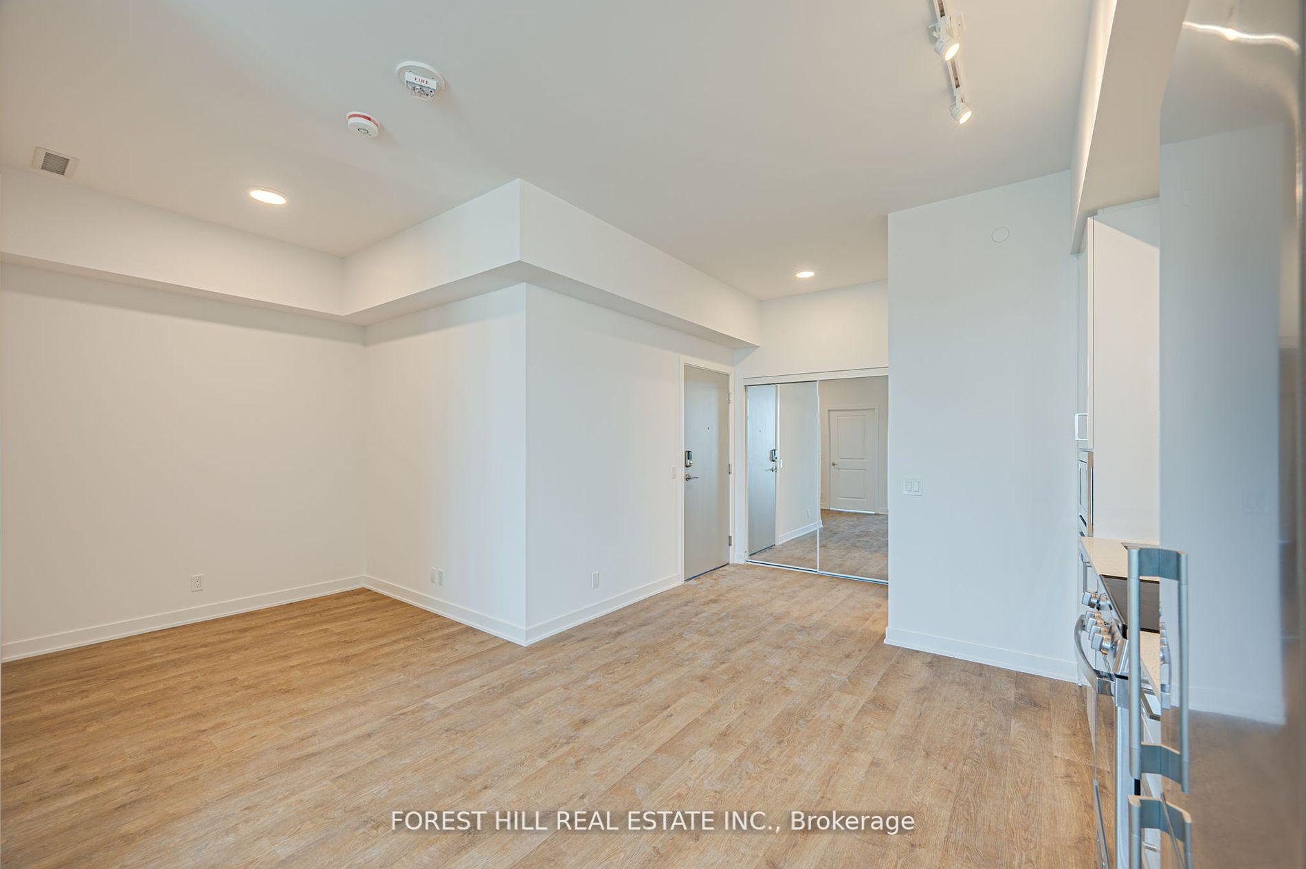 Photo 10 of Unit B1101, 50 Upper Mall Way, Vaughan, Brownridge — HOMEH