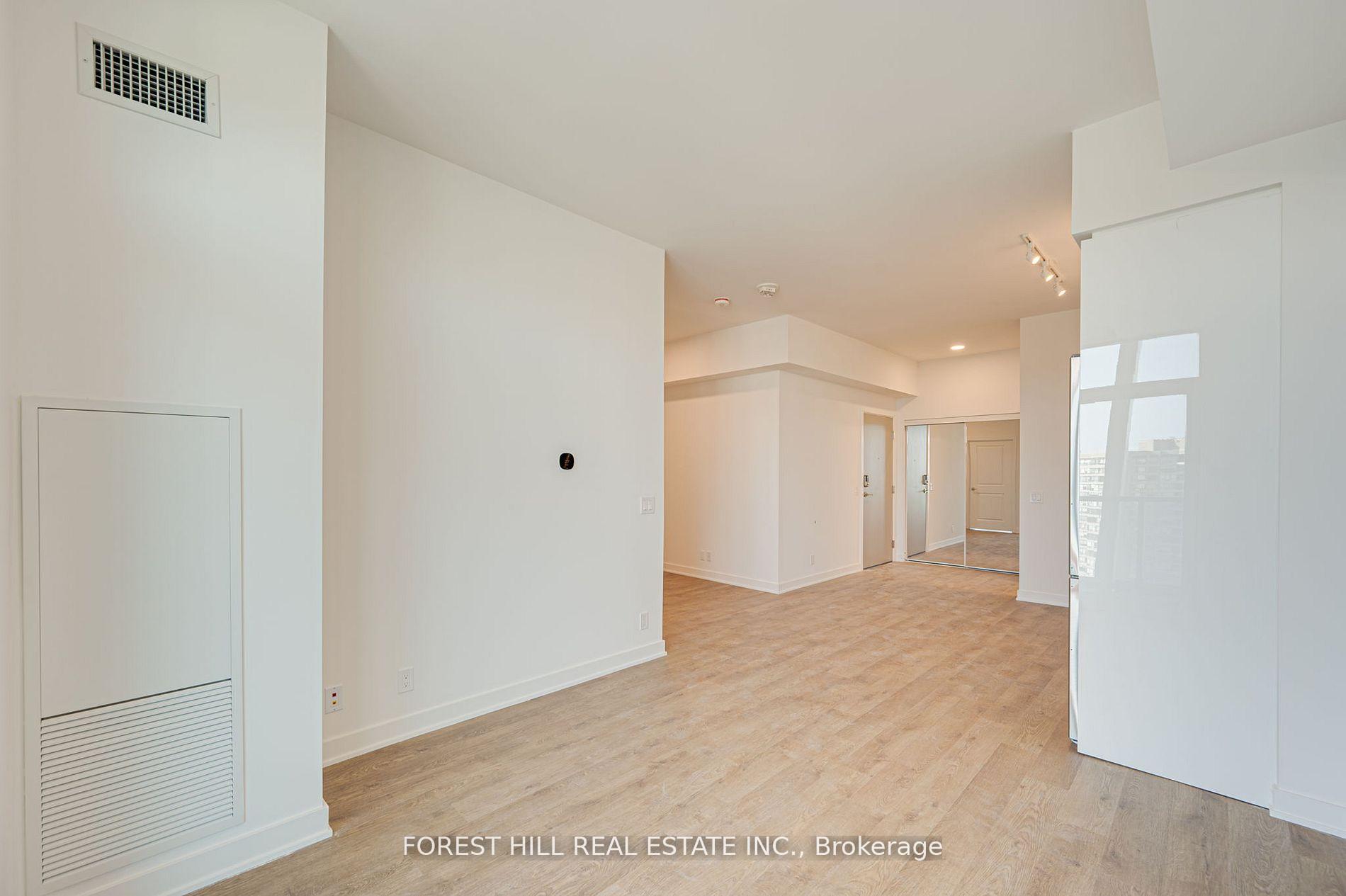 Photo 13 of Unit B1101, 50 Upper Mall Way, Vaughan, Brownridge — HOMEH