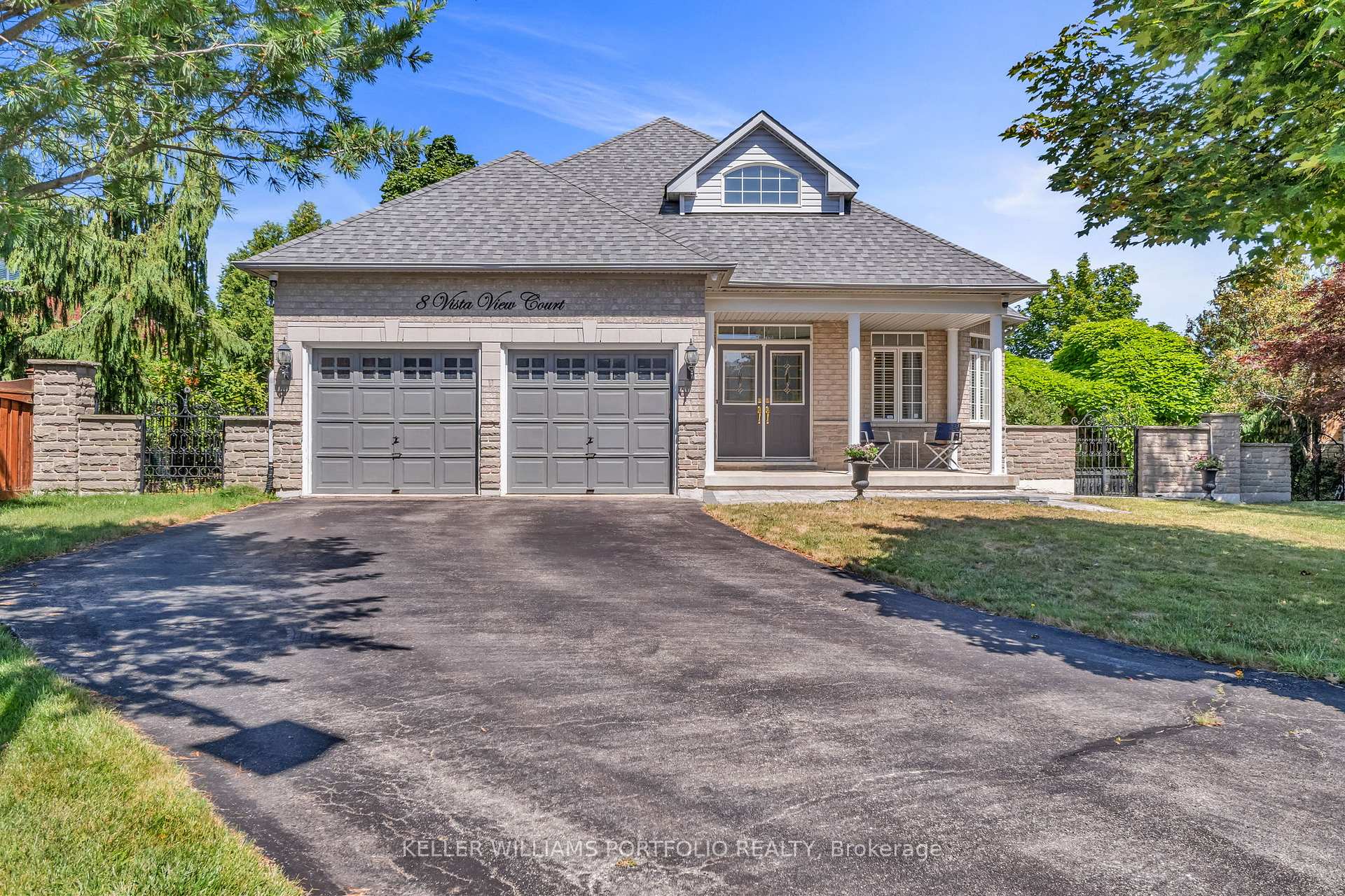 Front of 8 Vista View Court