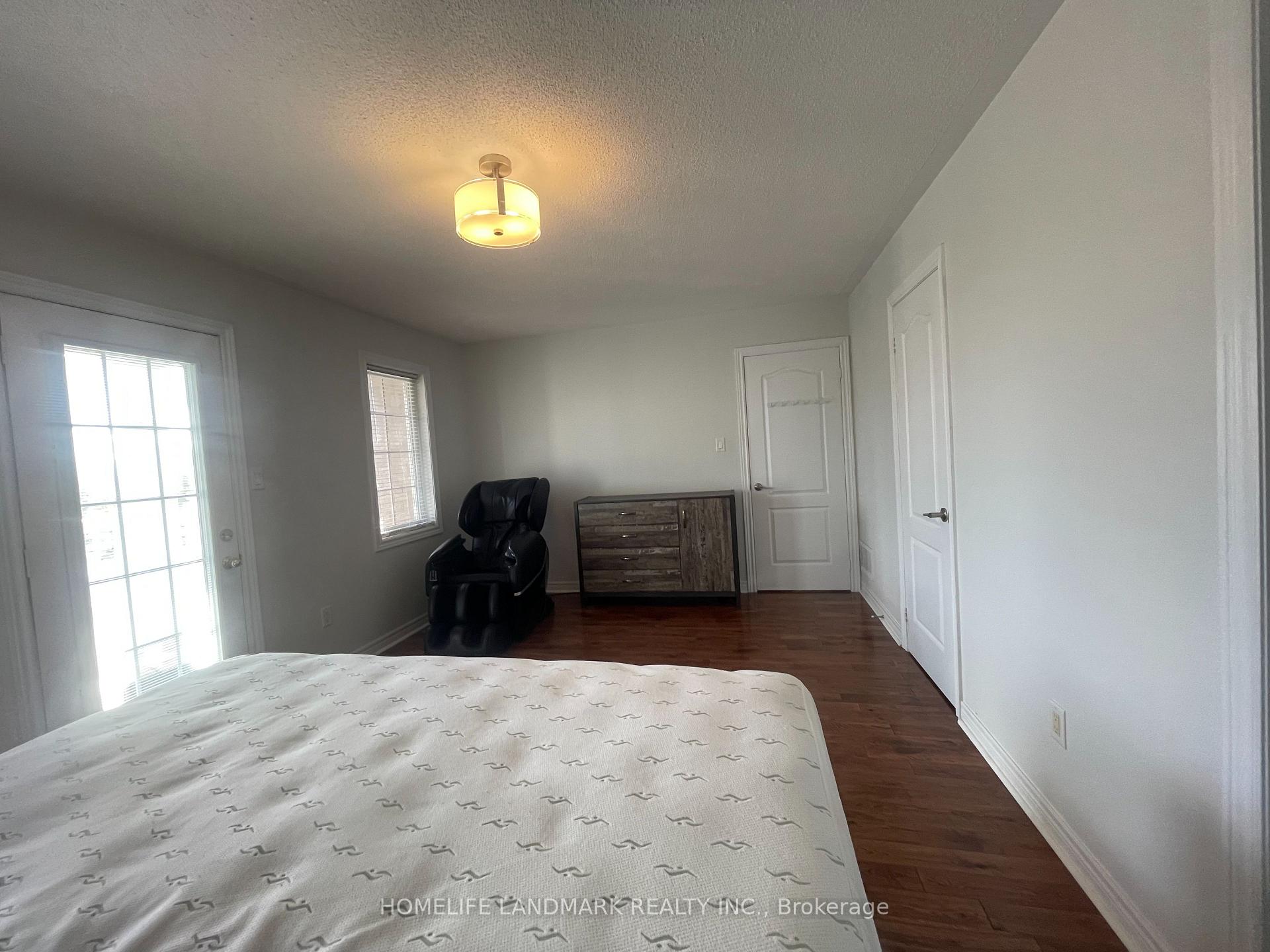 Photo 3 of Unit Upper 1, 81 Appleview Road, Markham, Greensborough — HOMEH