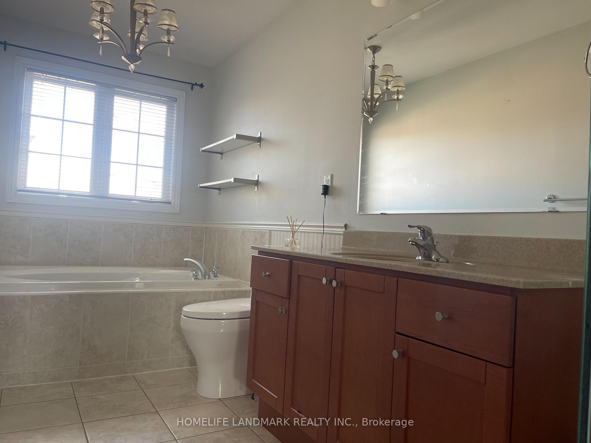 Photo 11 of Unit Upper 1, 81 Appleview Road, Markham, Greensborough — HOMEH