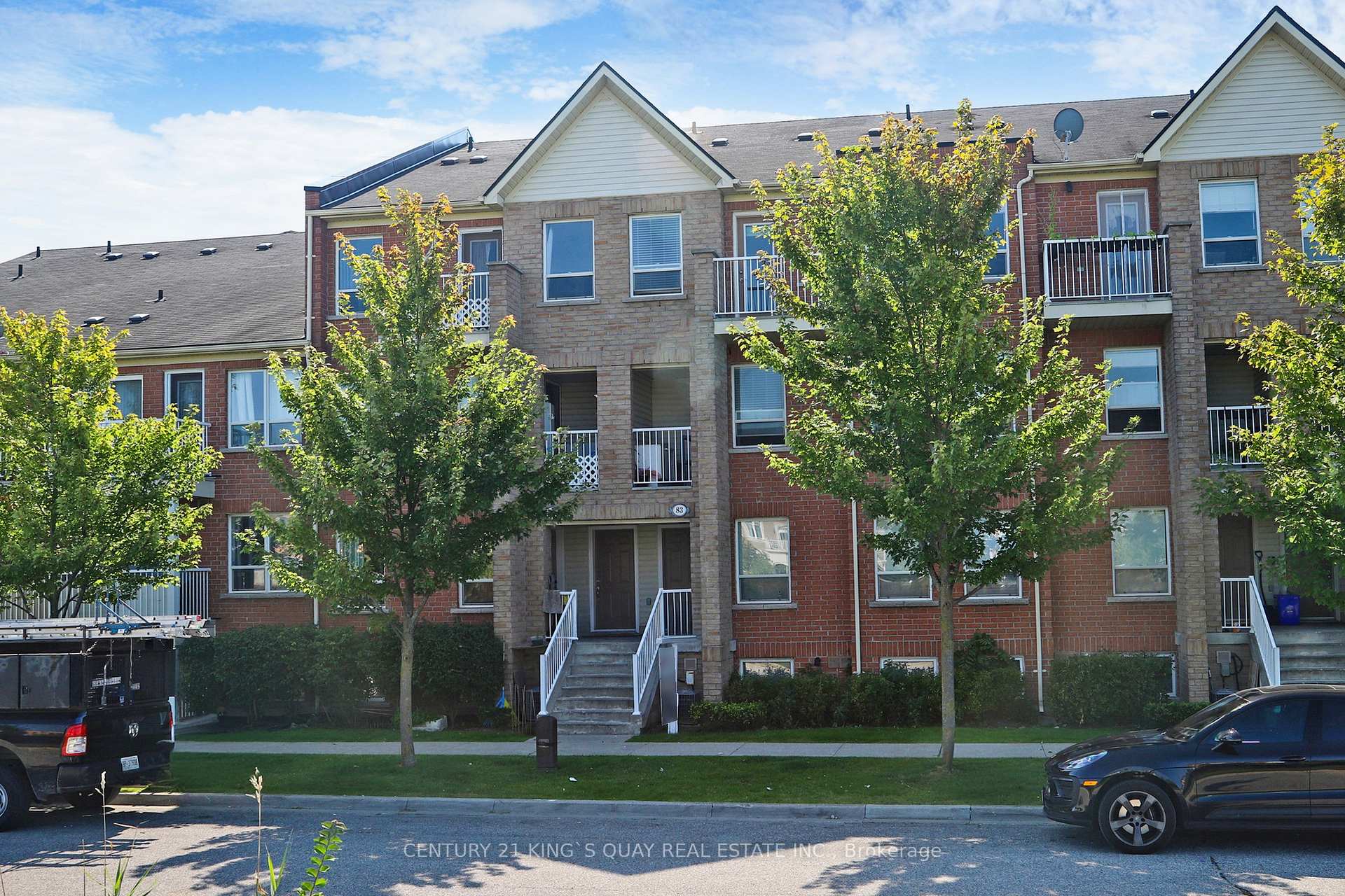 Photo 2 of 81 Sunrise Drive, Markham, Milliken Mills East — HOMEH
