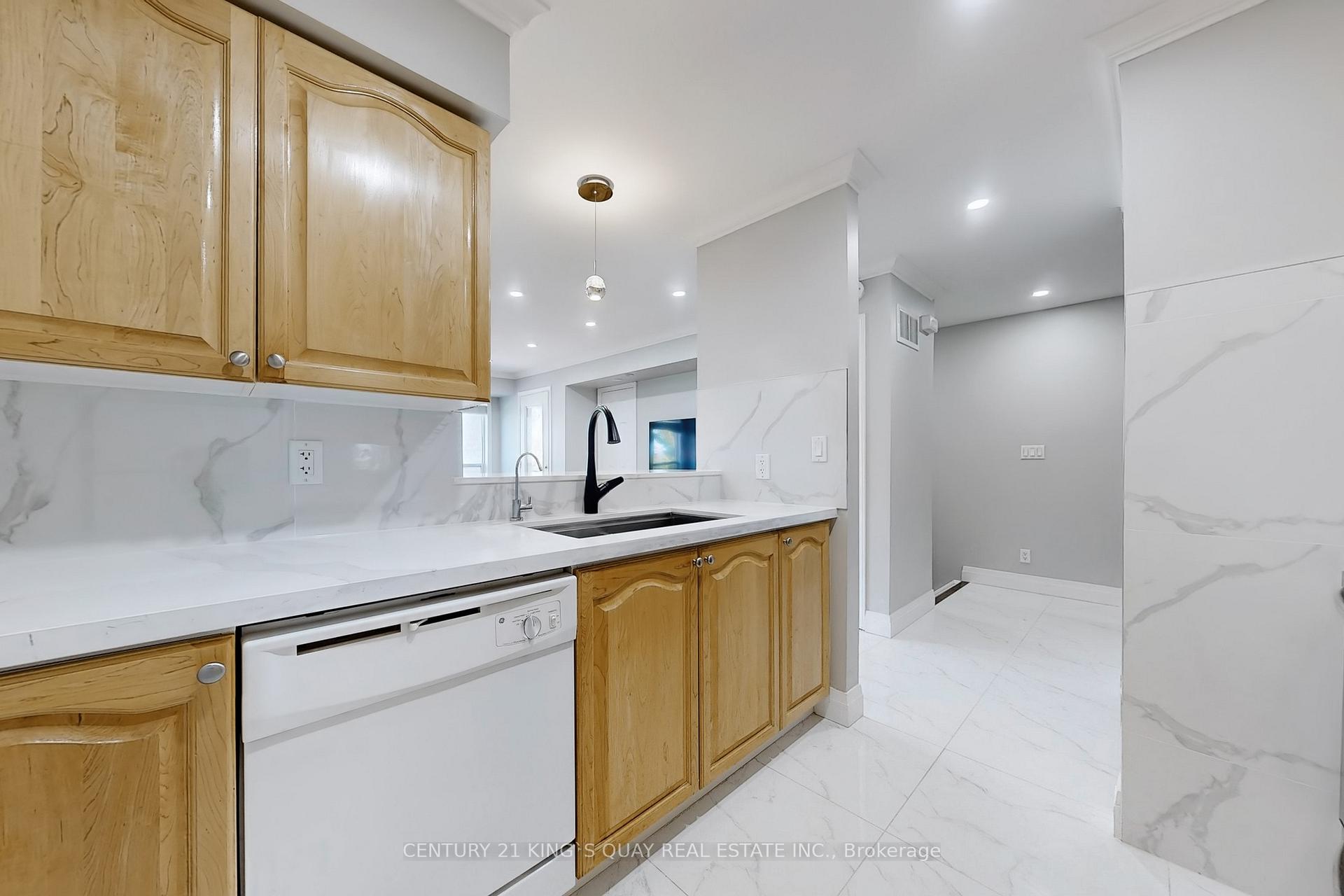 Photo 12 of 81 Sunrise Drive, Markham, Milliken Mills East — HOMEH