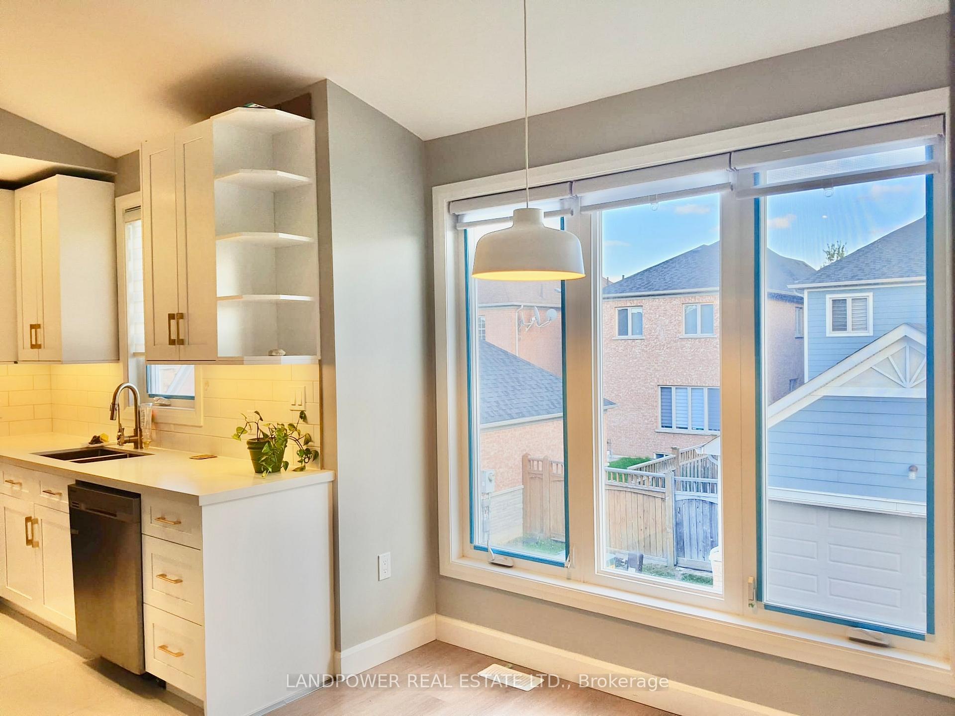 Photo 6 of 17 West Normandy Drive, Markham, Cornell — HOMEH