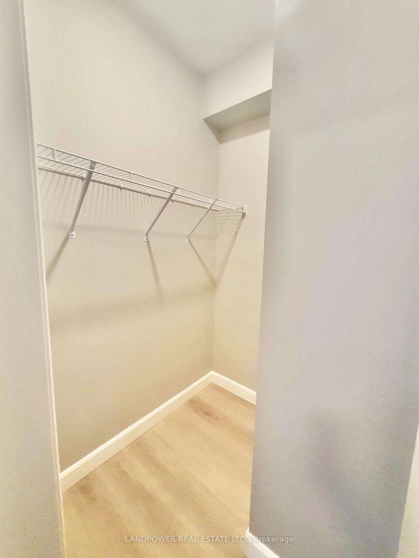 Photo 11 of 17 West Normandy Drive, Markham, Cornell — HOMEH