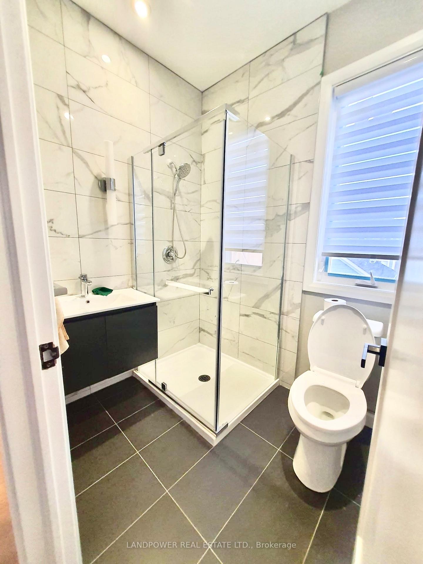 Photo 13 of 17 West Normandy Drive, Markham, Cornell — HOMEH