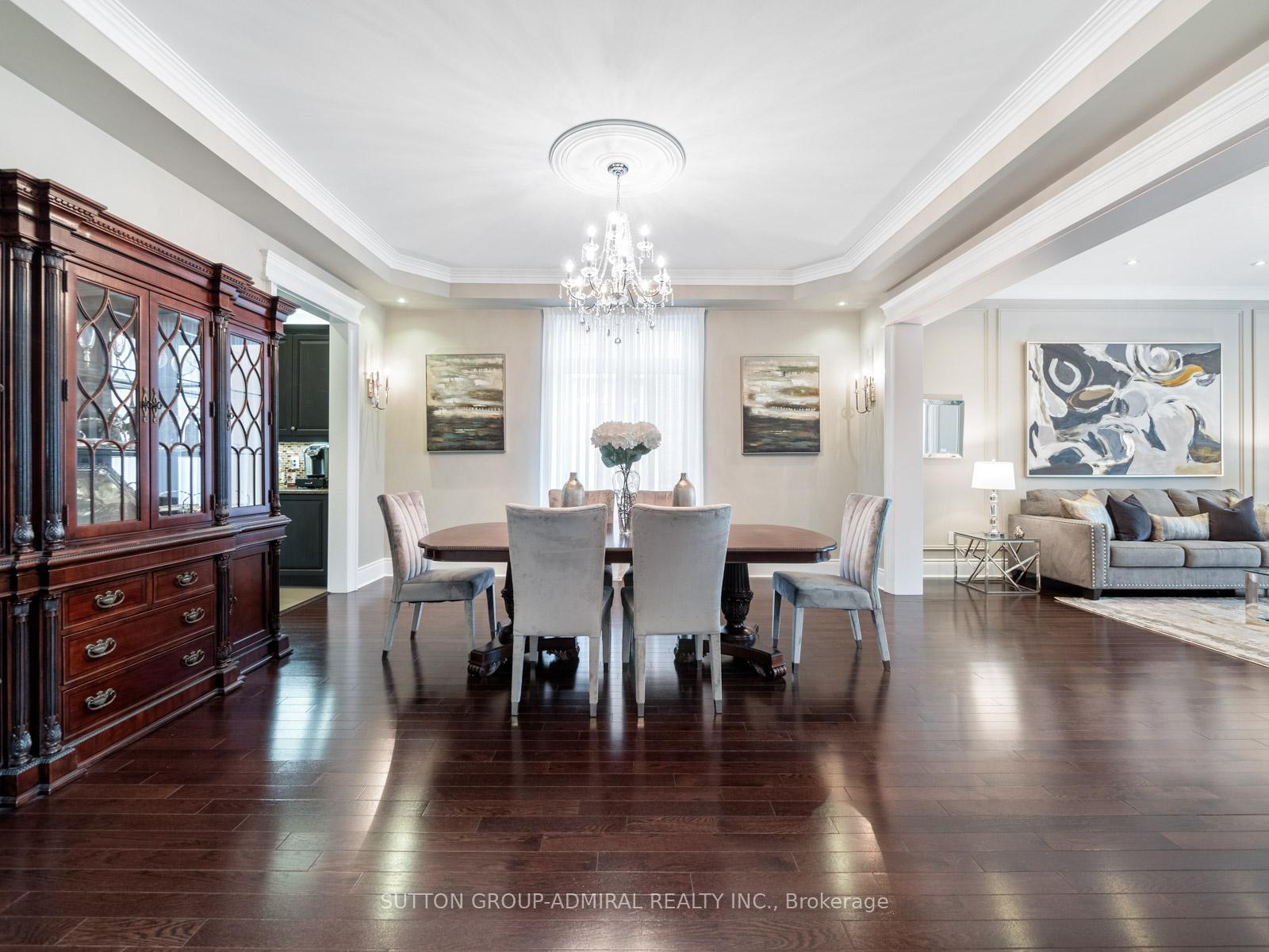Photo 3 of 56 Antonini Court, Vaughan, Rural Vaughan — HOMEH