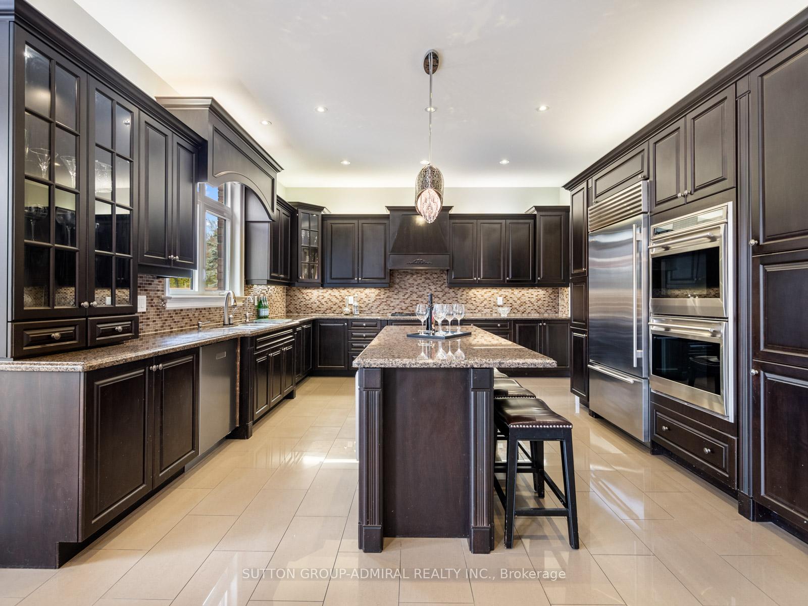 Photo 6 of 56 Antonini Court, Vaughan, Rural Vaughan — HOMEH