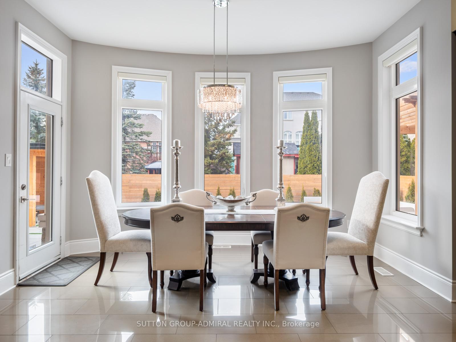 Photo 9 of 56 Antonini Court, Vaughan, Rural Vaughan — HOMEH