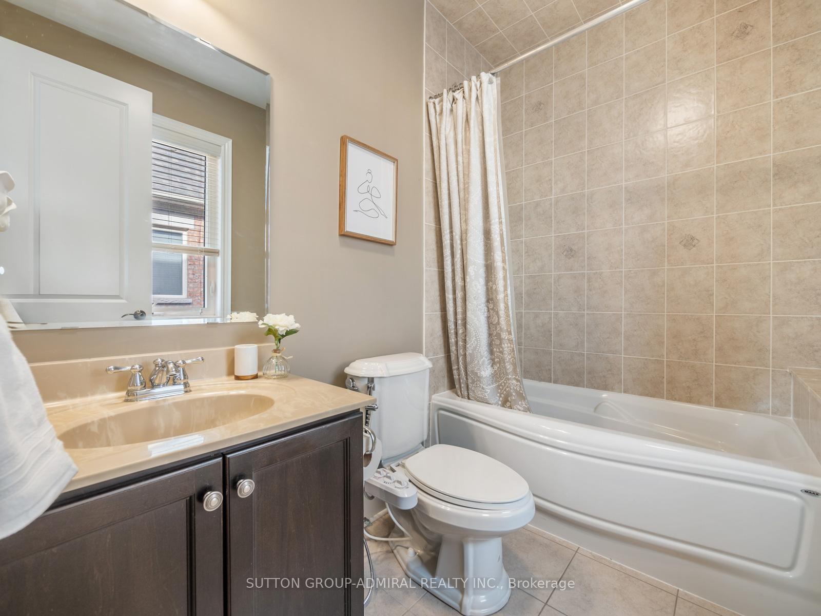 Photo 16 of 56 Antonini Court, Vaughan, Rural Vaughan — HOMEH