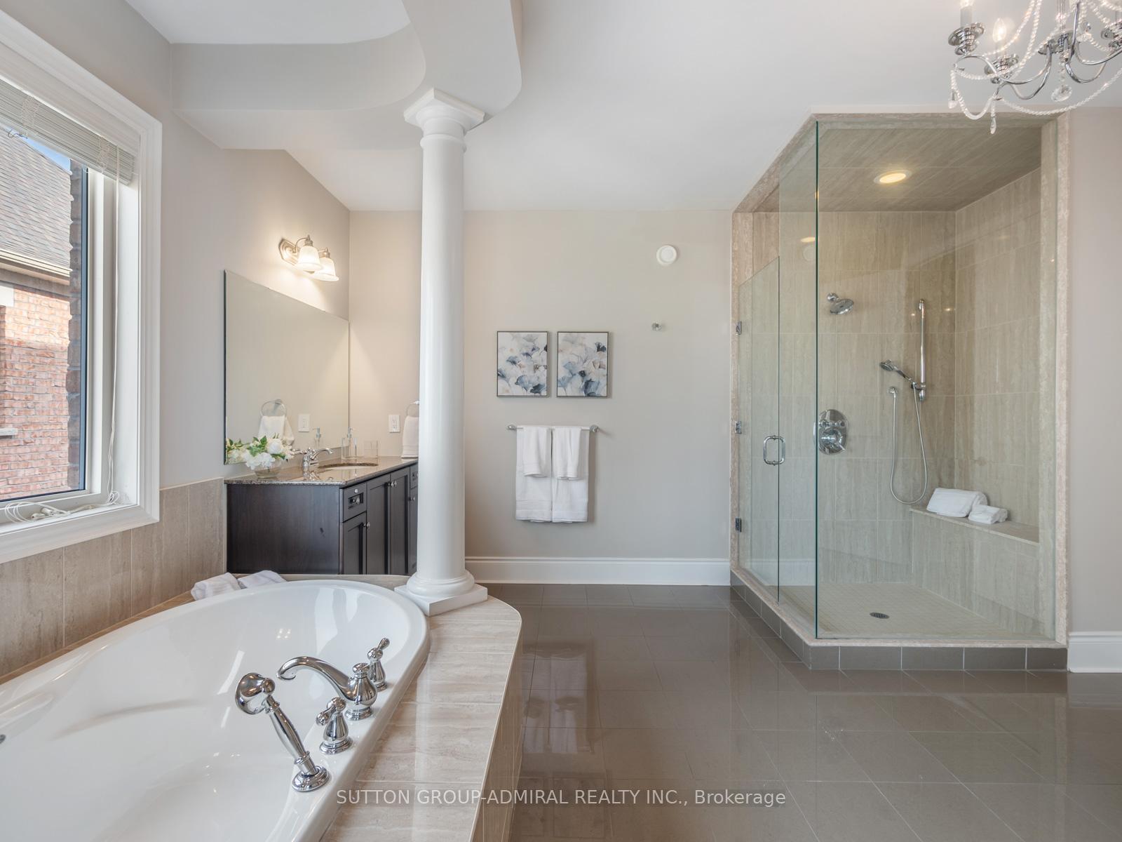 Photo 21 of 56 Antonini Court, Vaughan, Rural Vaughan — HOMEH