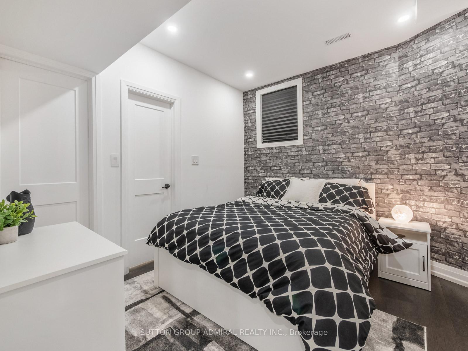 Photo 32 of 56 Antonini Court, Vaughan, Rural Vaughan — HOMEH