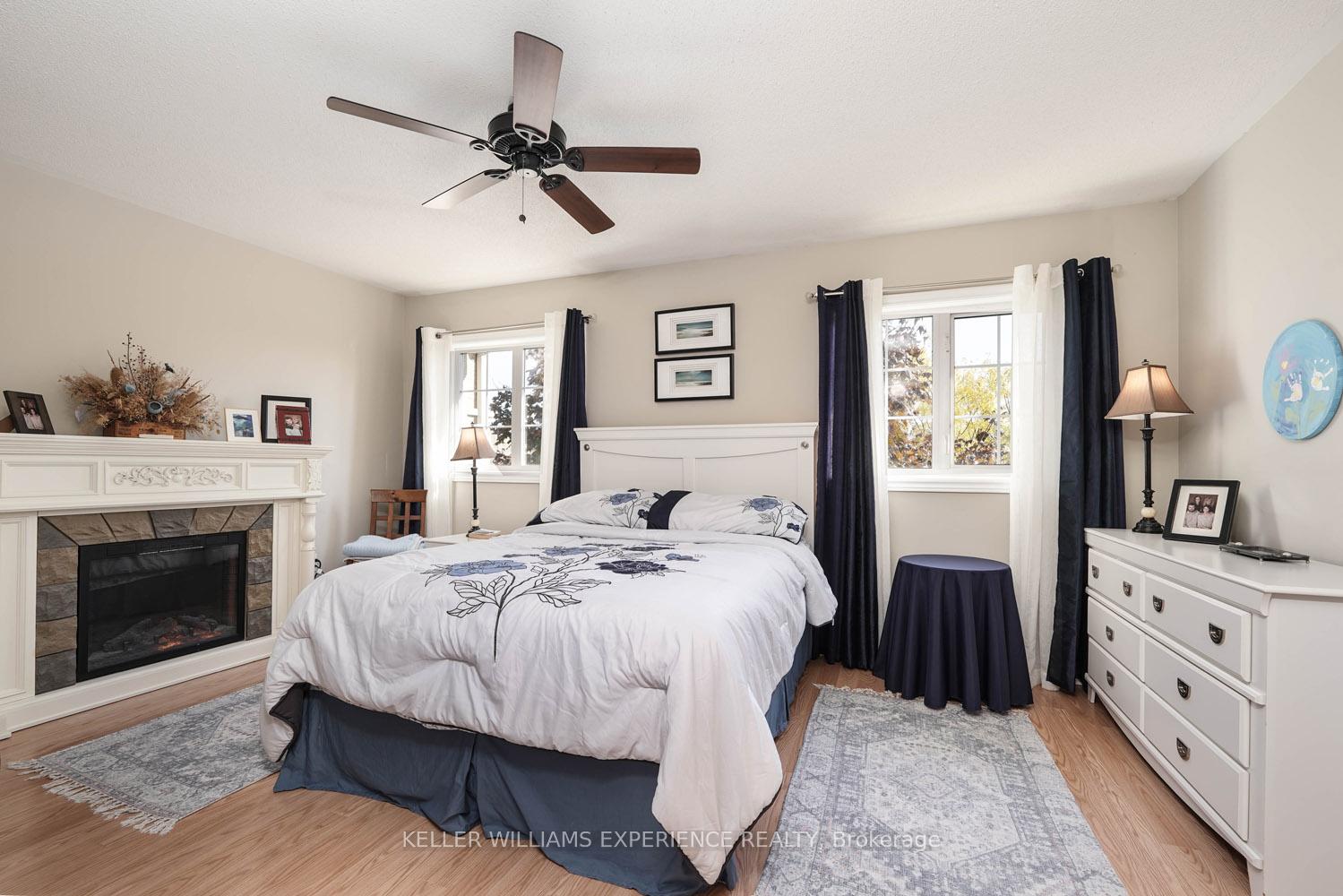 Photo 9 of 63 Watkins Glen Crescent, Aurora, Bayview Wellington — HOMEH