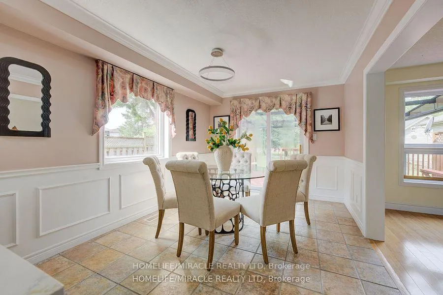 Photo 11 of 6 Resurrection Drive, Kitchener — HOMEH