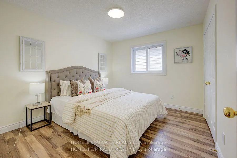 Photo 25 of 6 Resurrection Drive, Kitchener — HOMEH