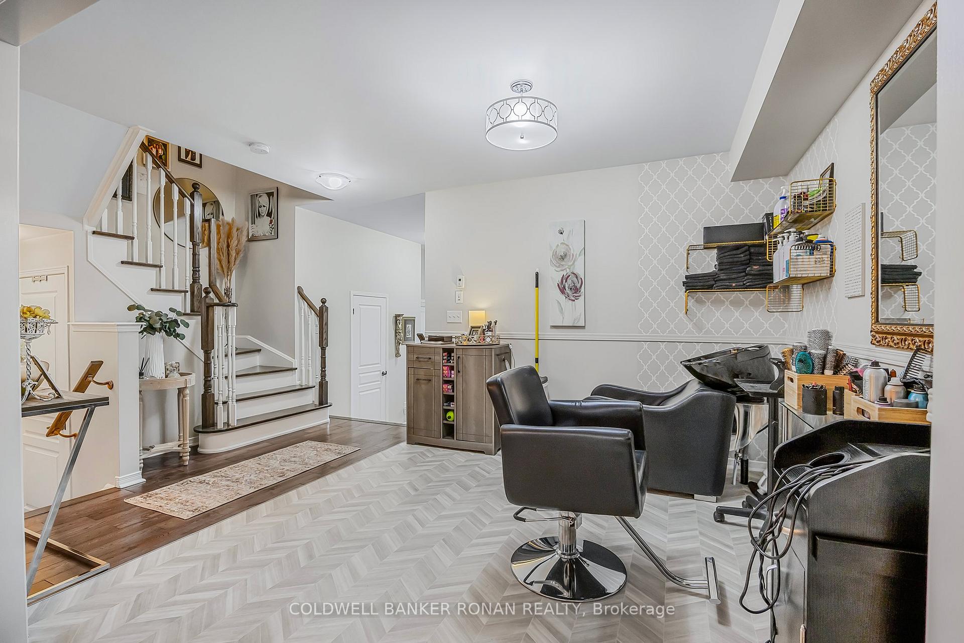 Photo 5 of 51 Ruthven Crescent, New Tecumseth, Alliston — HOMEH