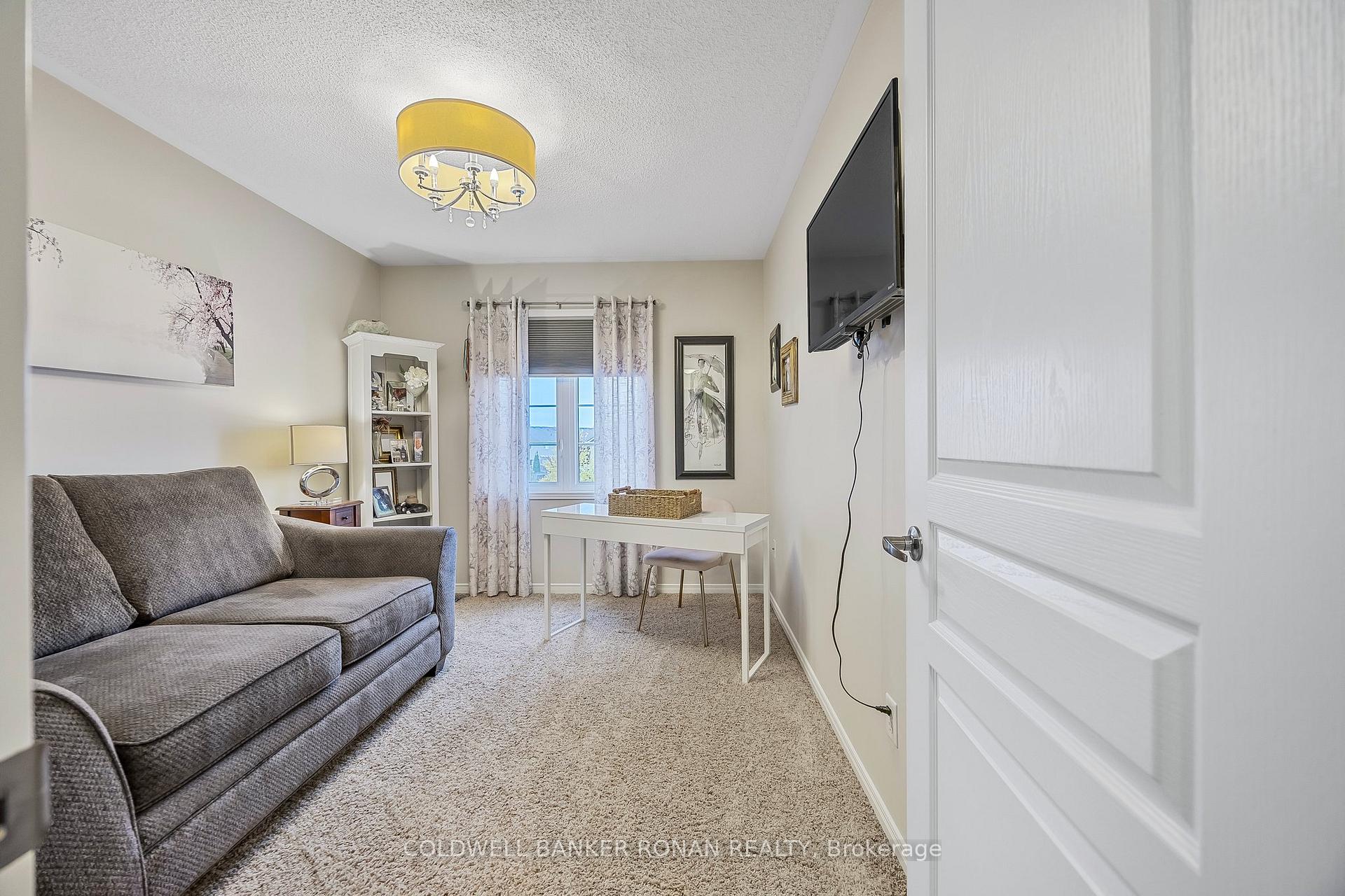 Photo 17 of 51 Ruthven Crescent, New Tecumseth, Alliston — HOMEH