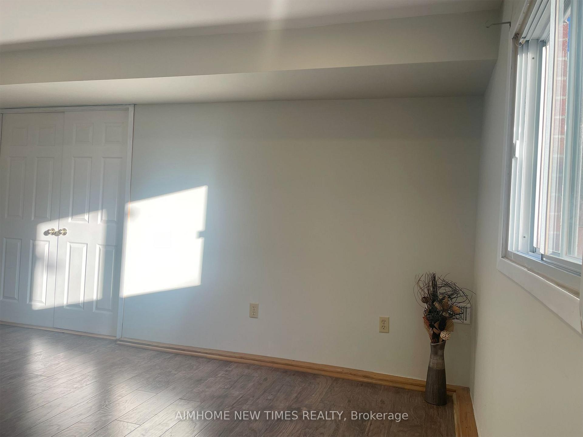 Photo 2 of Unit BSMT, 70 Huntington Park Drive, Markham, Thornlea — HOMEH